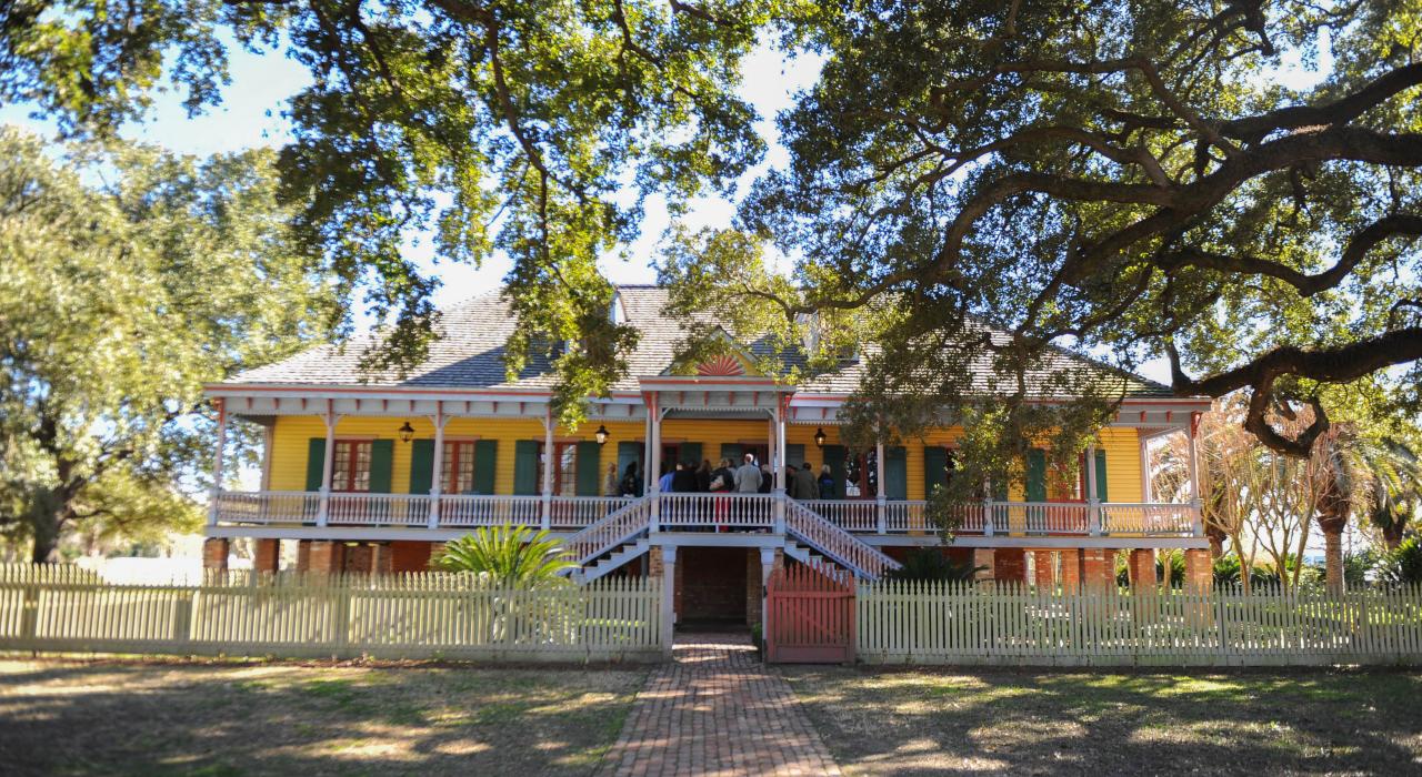 劳拉种植园的外部