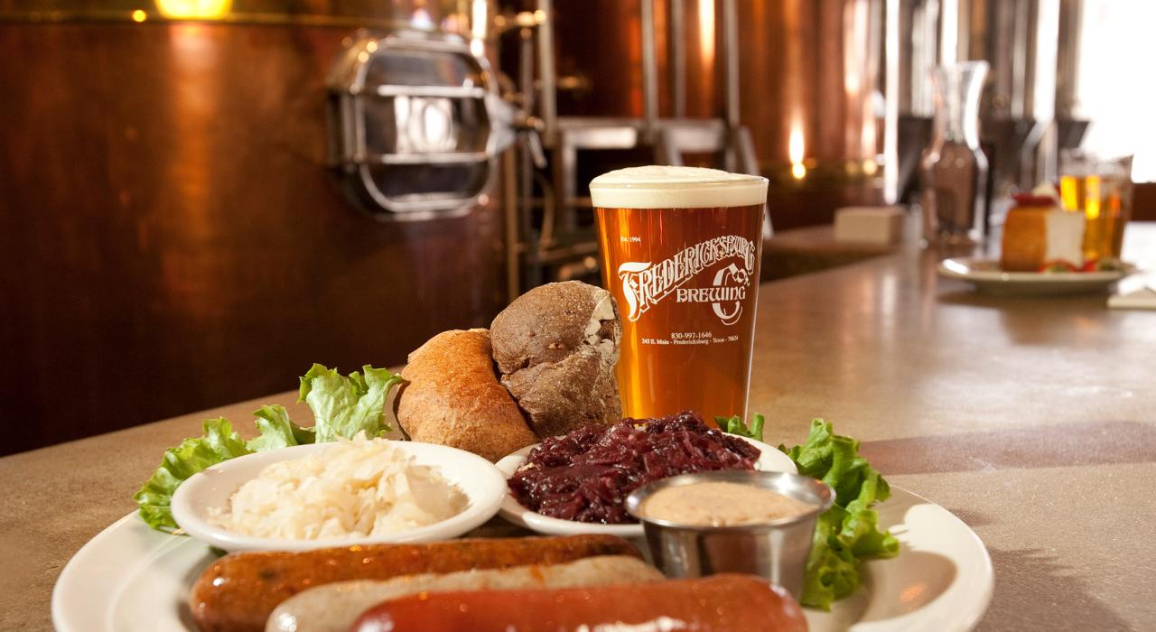 一口地道德国风味美食，一口当地精酿啤酒