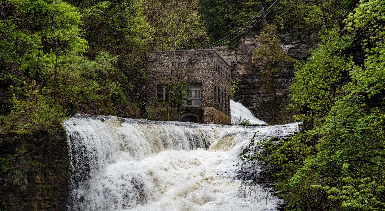 纽约州伊萨卡的六里溪