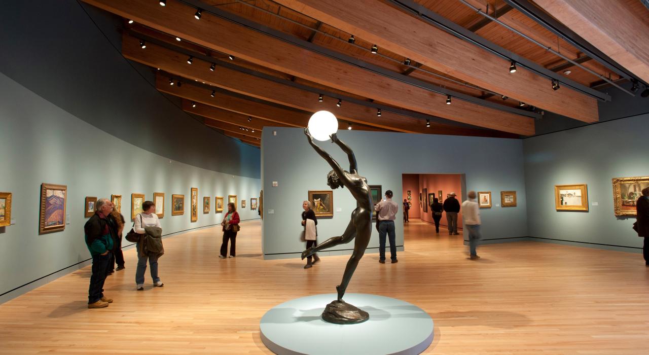 阿肯色州本顿维尔的水晶桥美国艺术博物馆内展出的艺术品