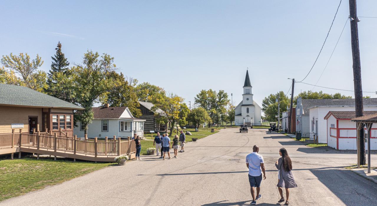 北达科他州，法戈西部先锋村风光