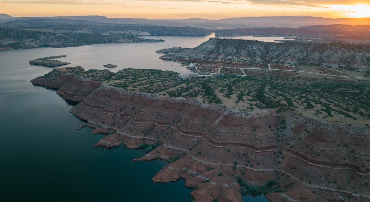 Alcova Lake 湖日出美景