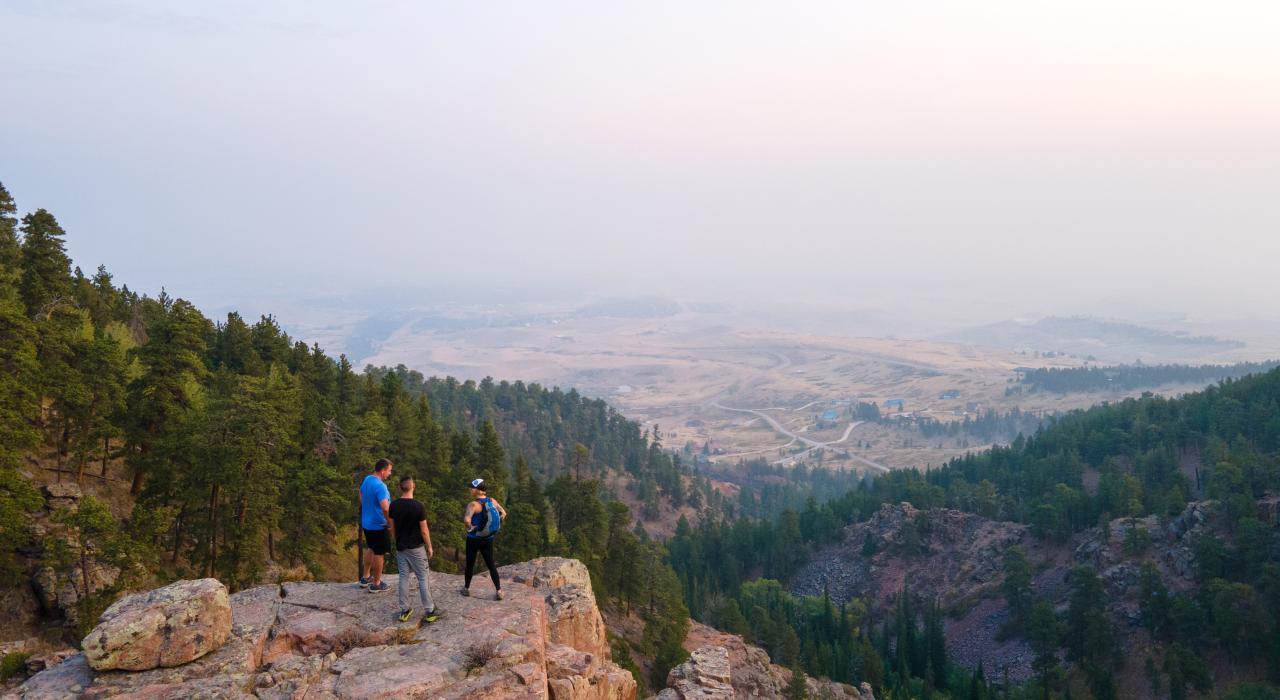 在卡斯珀山眺望奇妙景观