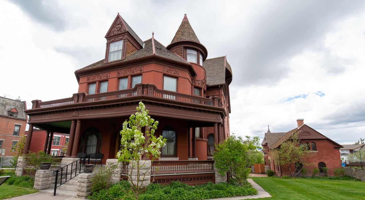 安妮女王风格的原州长官邸