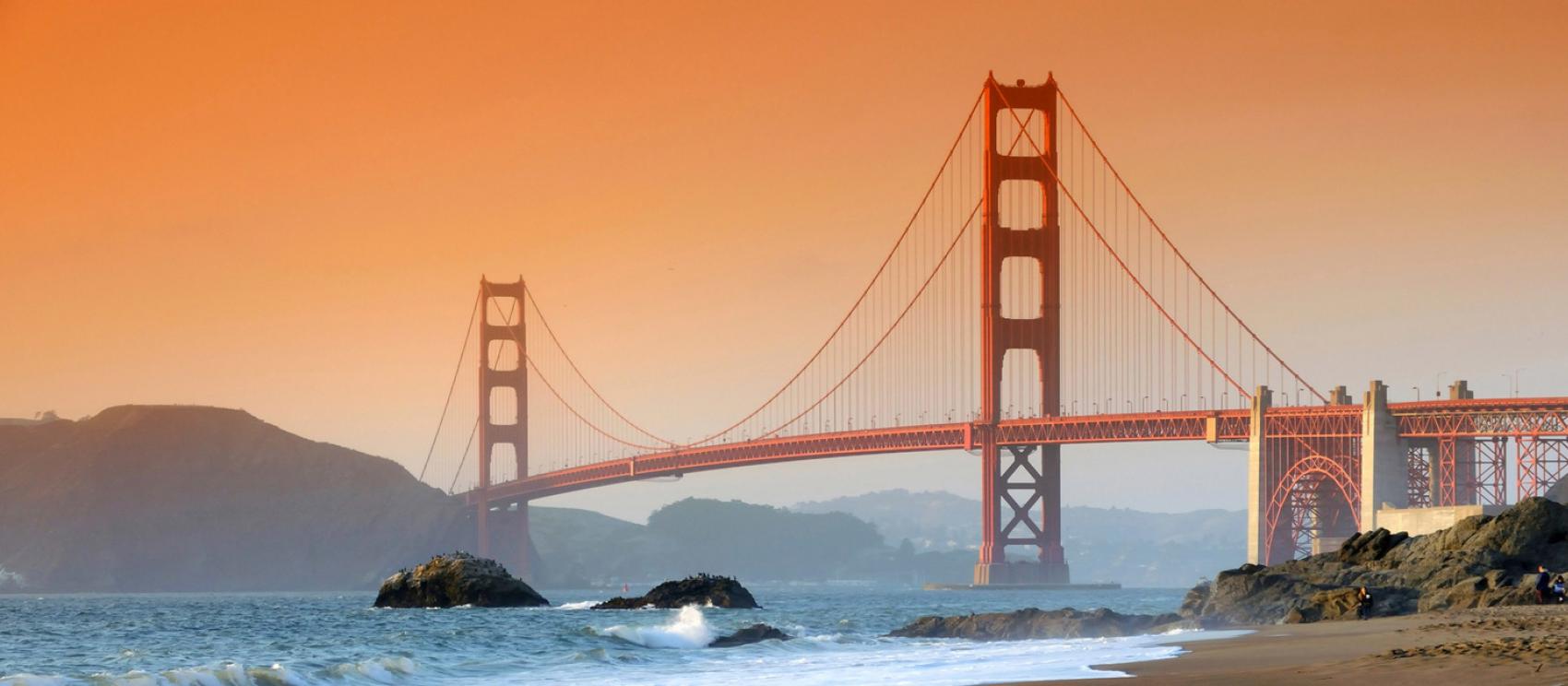 从旧金山贝克海滩遥望金门大桥 从旧金山贝克海滩遥望金门大桥