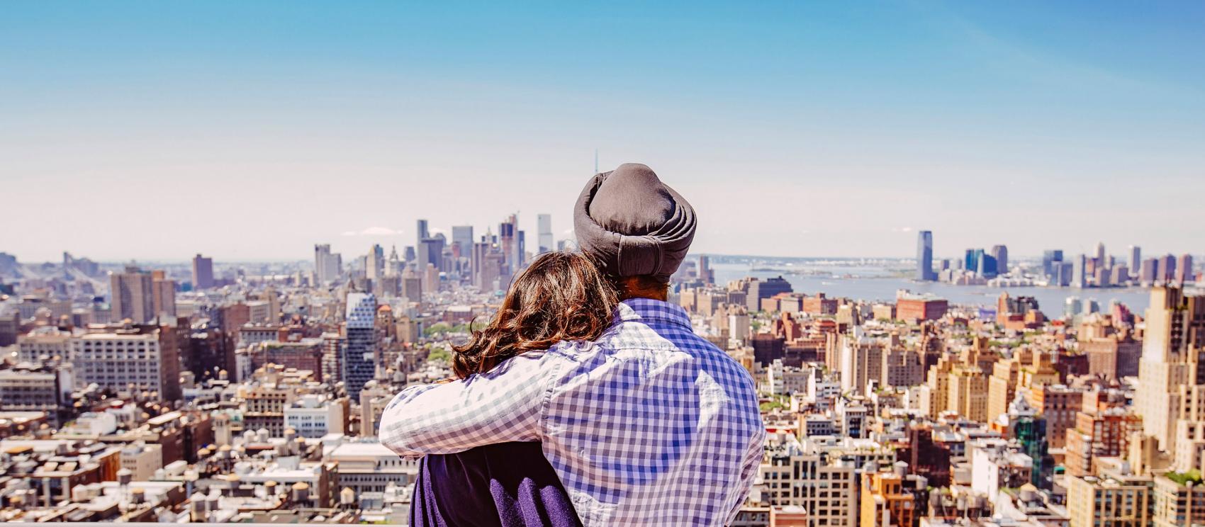 观赏纽约市地平线美景，享受浪漫时刻