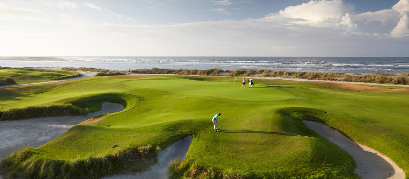 基洼岛高尔夫度假村海洋球场的海滨果岭