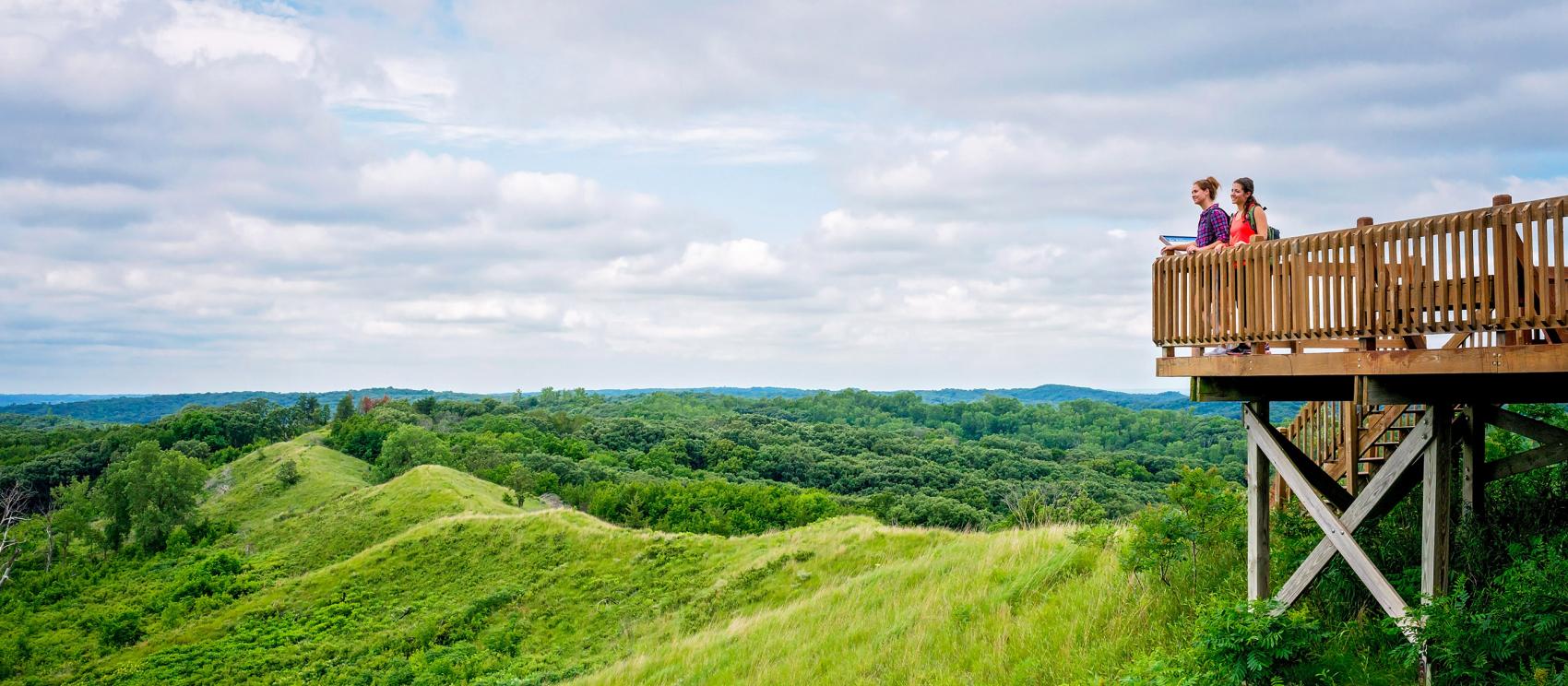 从 Preparation Canyon State Park 州立公园俯瞰罗斯山