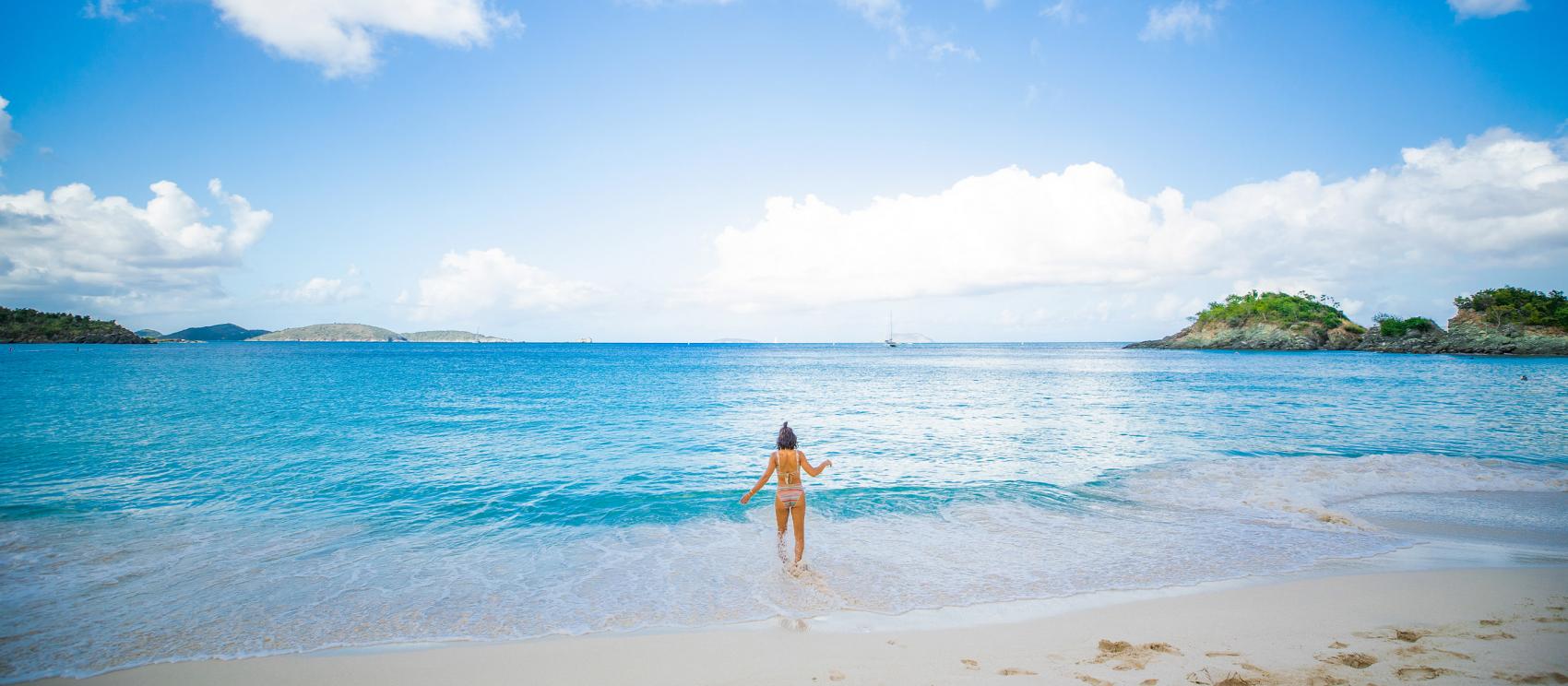 在美属维尔京群岛的圣约翰岛尽享海滩时光