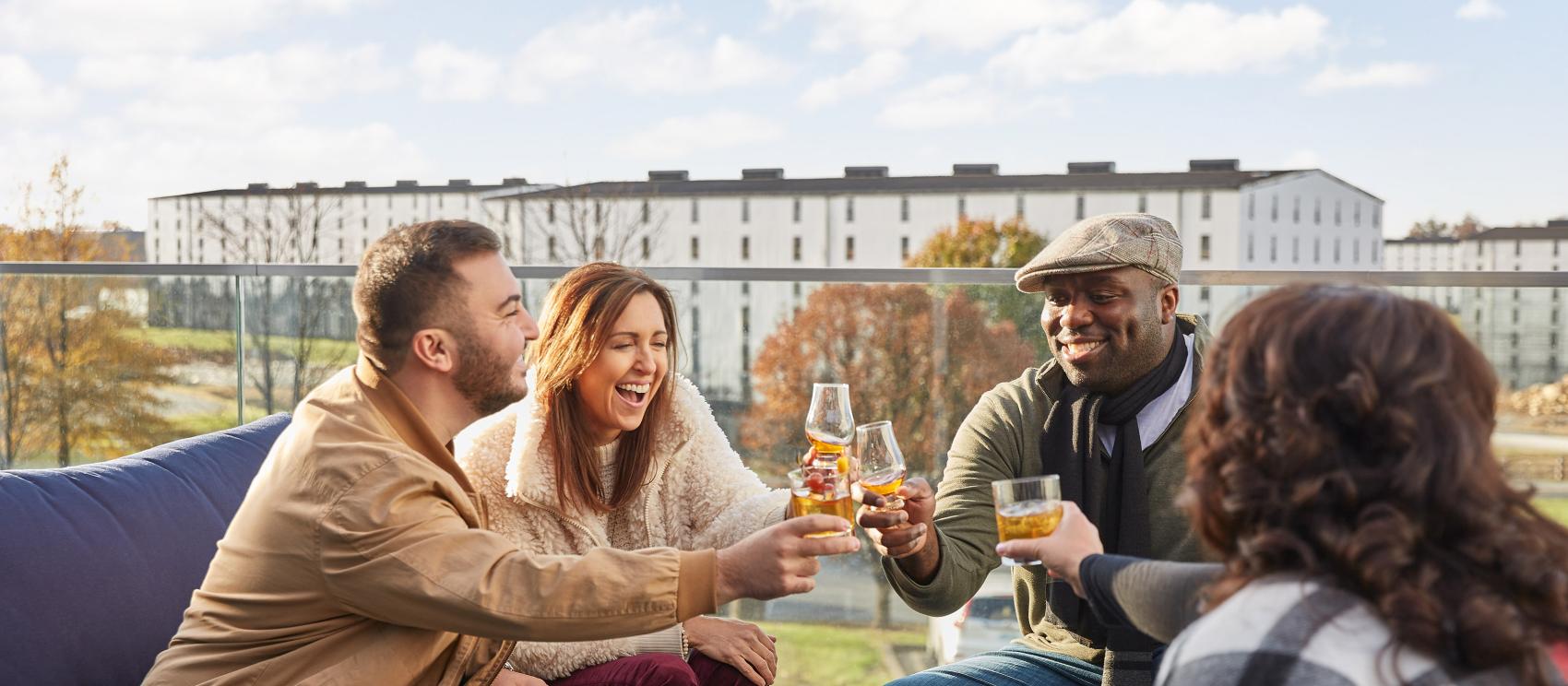 齐聚巴兹敦天堂山酿酒厂，品尝“蓝草之州”的正宗风味