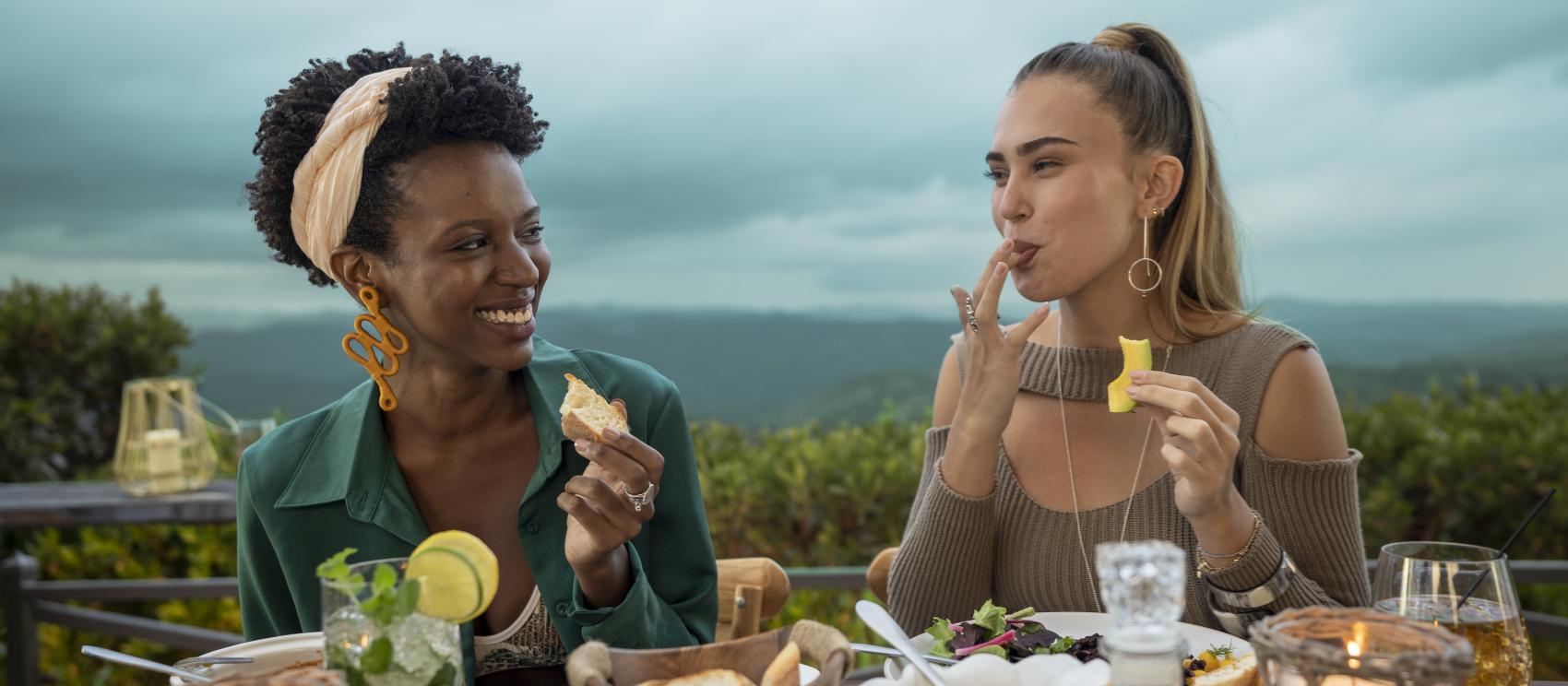 在波多黎各壮丽的中央山脉中用餐